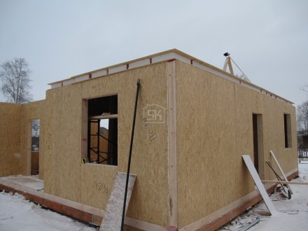 Строительство загородного дома из СИП панелей по проекту "КЛАССИКА" (Петродворец)